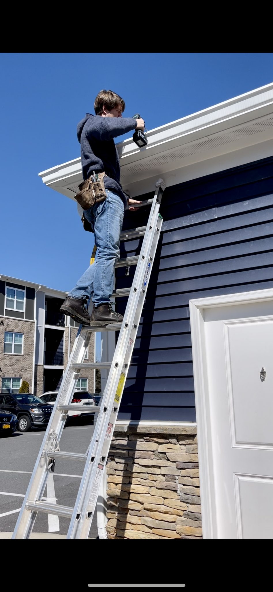 The premier gutter installation team for Kannapolis N.C. Look no further if you need professional gutter installers at and affordable price. The Concord Gutter Service team has the trusted pros; since 1986. We use a patented process to make sure you get best in class seamless gutters. The process includes proper gutter alignment, on-site fabrication, customer communication, inspections and more…let us share our 36 years of guttering experience with you!